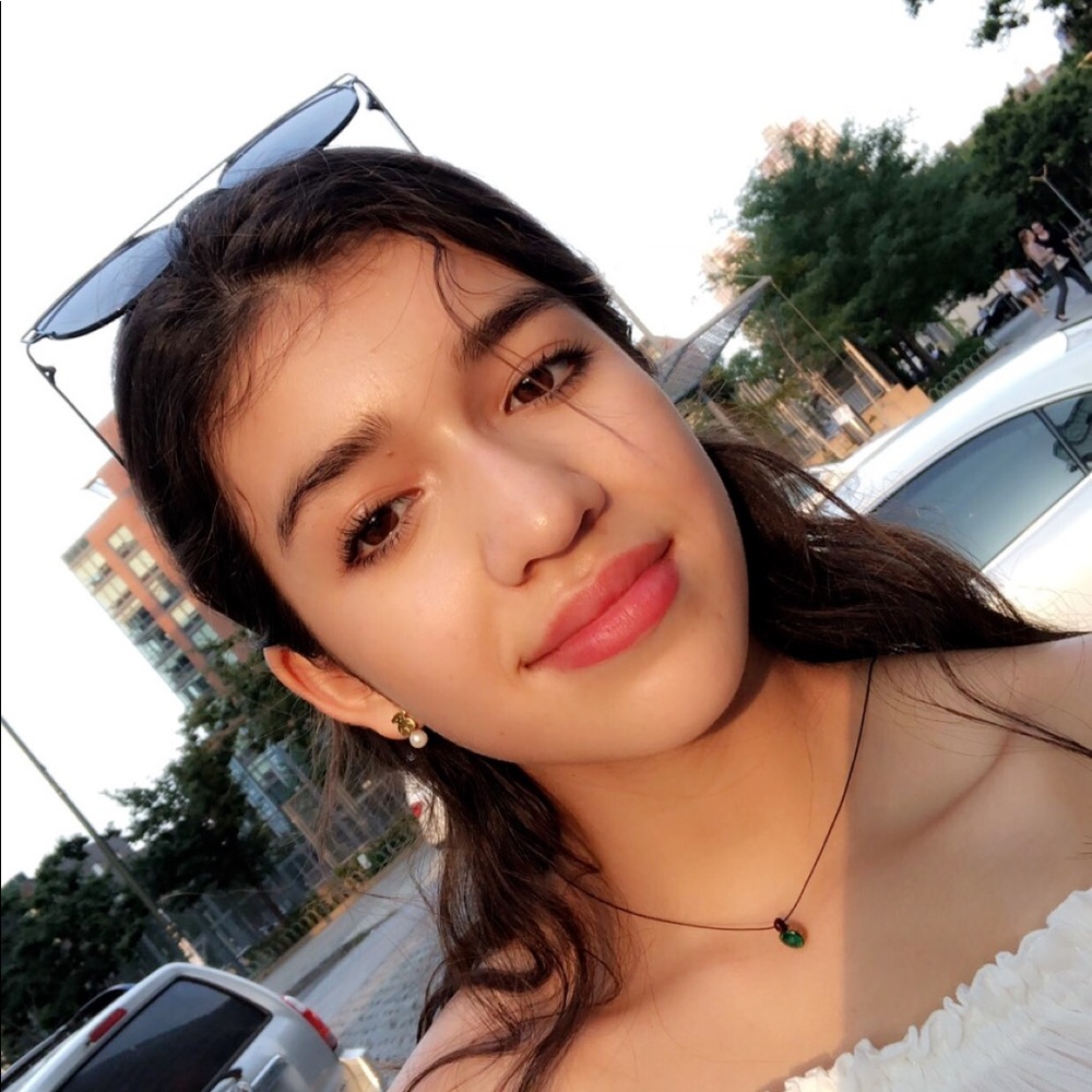 Meet your Posher, Mariana